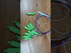 Fiberoptic PLC Splitter 1x8 met SC-connector gekleurde enkele modus voor PON XGPON-netwerk