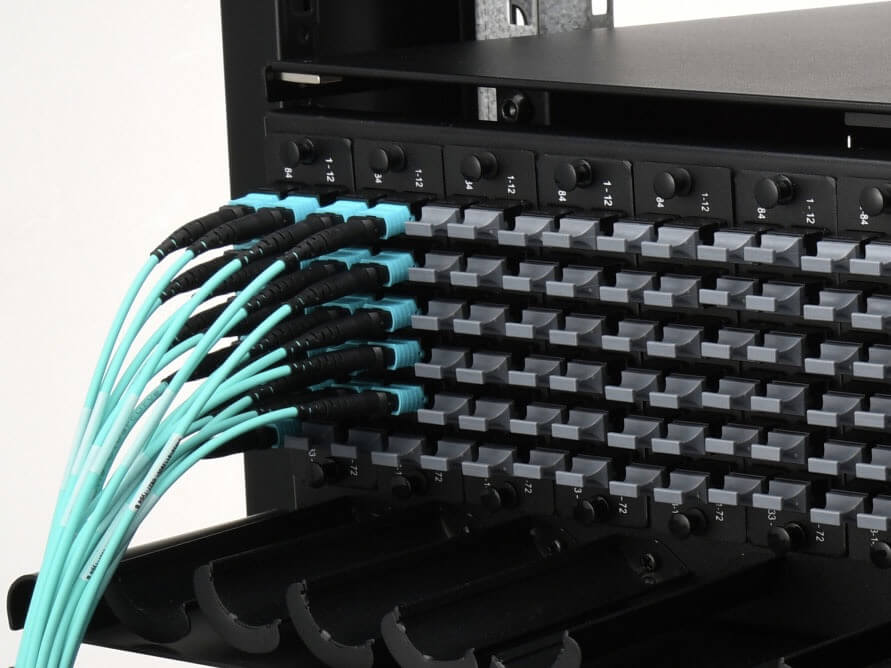 Laatste bedrijfsblogs Welke producten worden voornamelijk gebruikt in MPO-datacenterbekabeling?