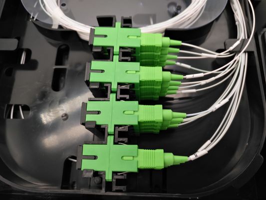 kopen FTTH IP65 16 poorten 2pcs 1x8 Glasvezel Splitter Box Aerial Pole Wand Montage Zwart online vervaardiging