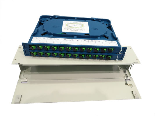 kopen AL Materiaal Glasvezel Patch Panel 12 poorten 24 poorten Geïntegreerde Splice Tray SC/LC/FC/ST Connectors online vervaardiging