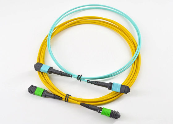 YINGDA High Density MPO SM OM2 OM3 OM4 Fiber Optic Patch Cable voor een netwerkoplossing met hoge prestaties
