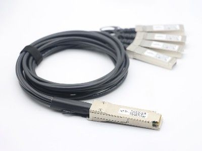 Optische Dac-kabel Qsfp+ tot 4x SFP+ 10g High Speed Twinax koperkabel 5M