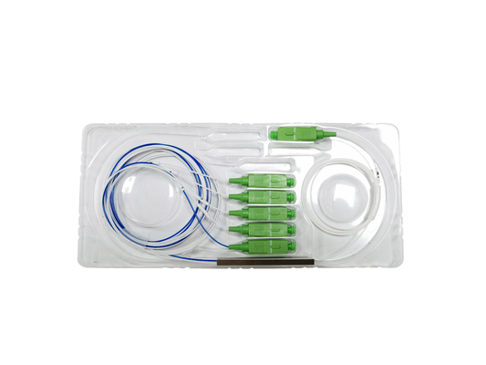 Fabrieksprijs FTTH onevenwichtig 1*5 Mini Type PLC Splitter SC Connector Glasvezel Telecom Power voor optische netwerksystemen