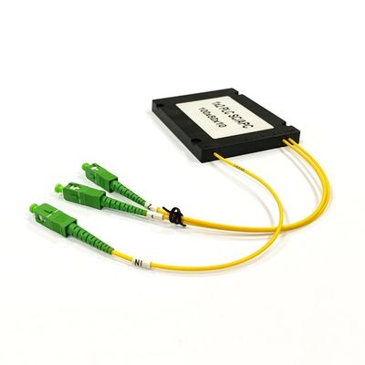 Single Mode FTTH Fiber Optic Splitter 1X2 1X4 1X8 met ABS Box 2,0 mm voor FTTA-optische vezelapparatuur